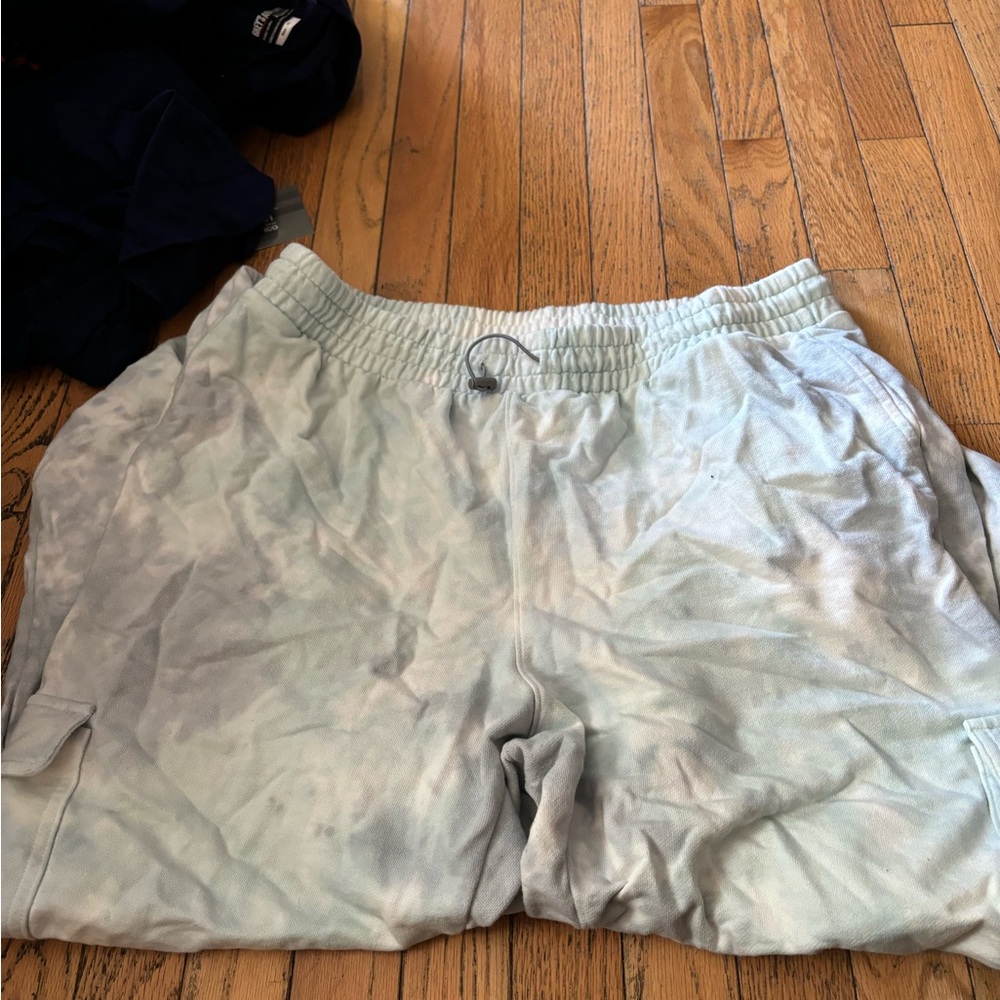 Women’s Tie Die Sweatpants
